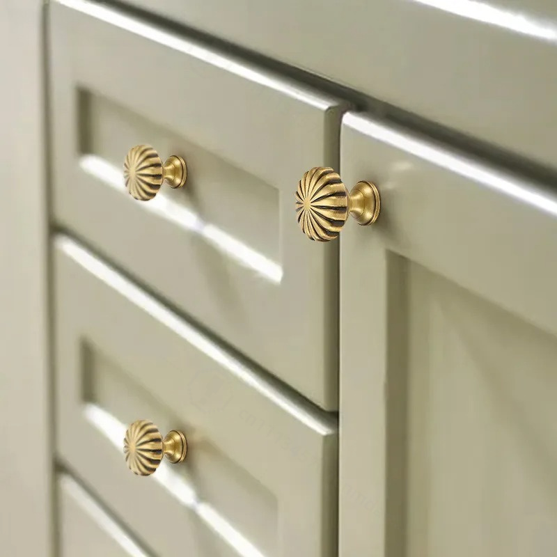 مقبض كروي نحاسي ذهبي بفتحة واح - مراجعة Furniture Hardware Knobs وسعره